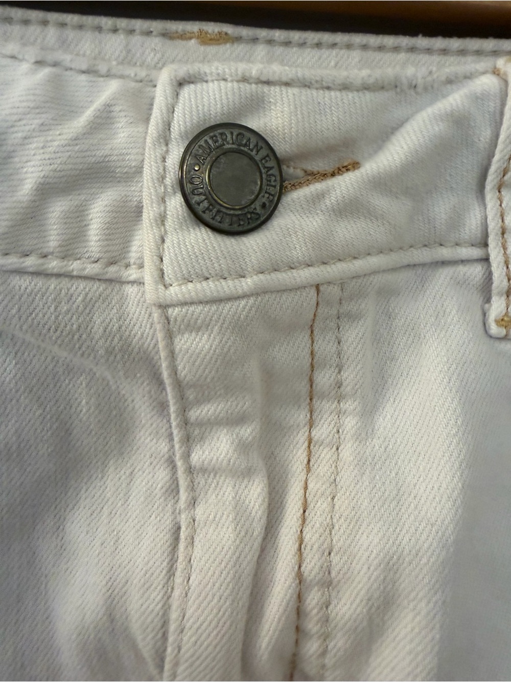 AEO 2011 size 6 White Distressed Denim Micro Mini Skirt - Picture 3 of 7
